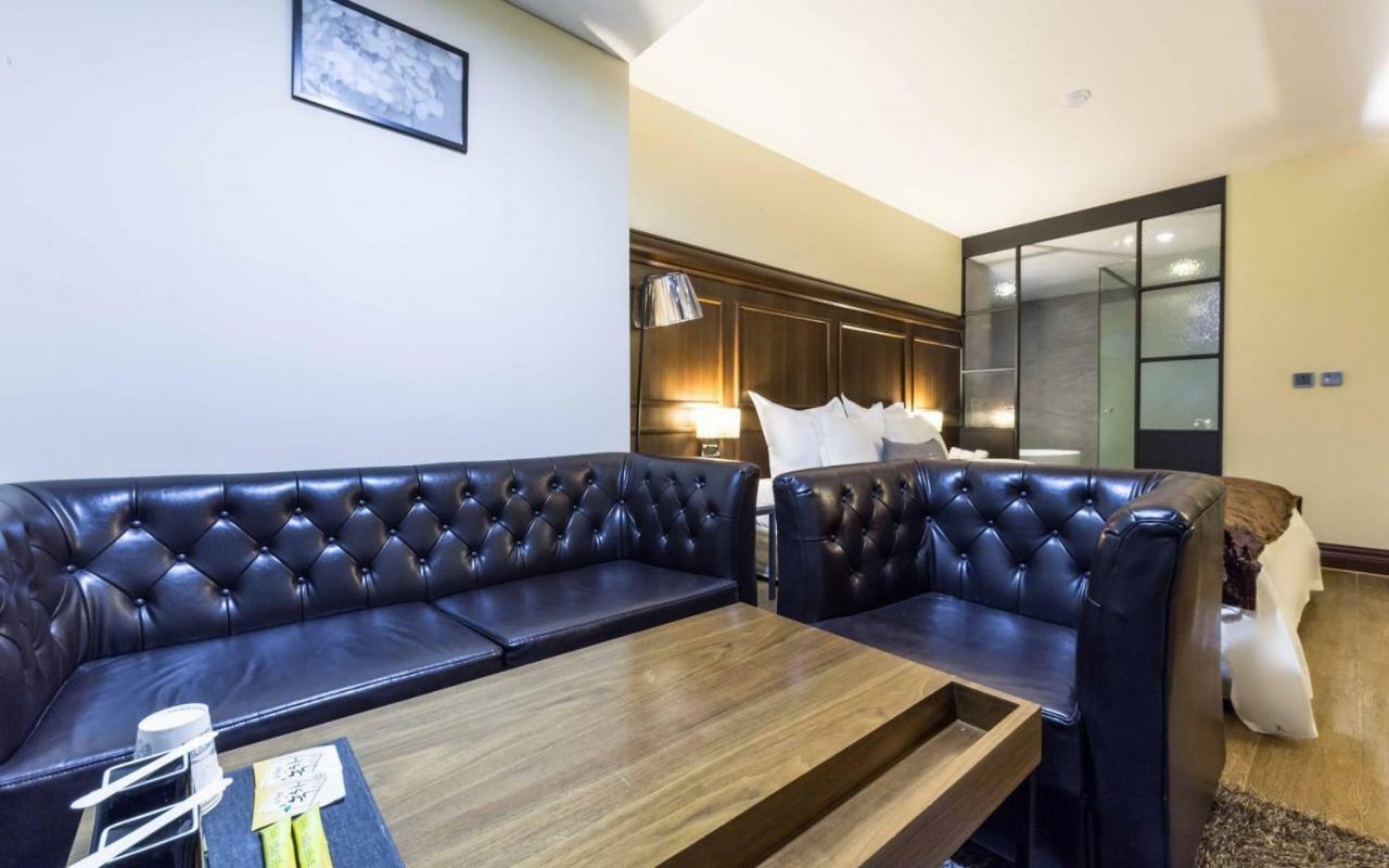 Design Hotel Ddeul& Osan Экстерьер фото